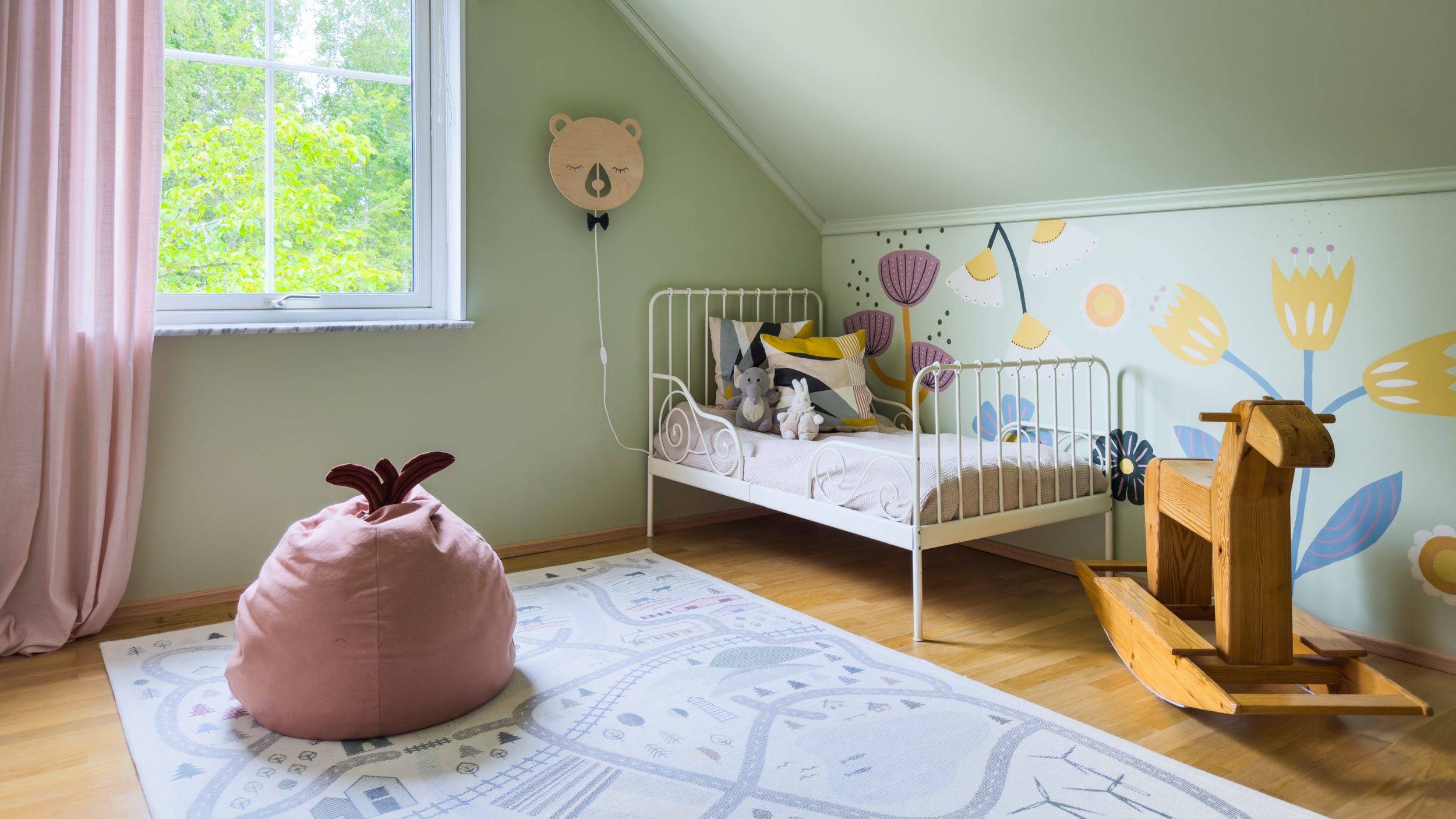 Värikäs lastenhuone – sisustussuunnittelu Helsingissä ja Uudellamaalla